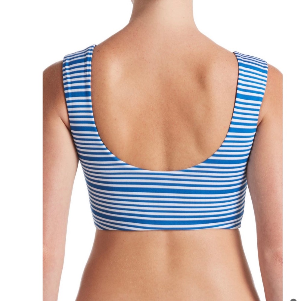 Nike Reversible Sport Mesh Midkini Top - Picture 4 of 9